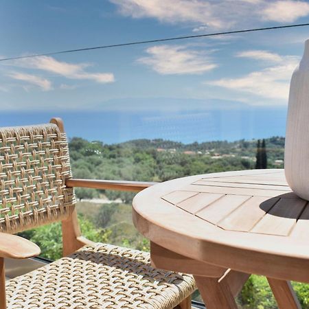 Diana Suites ตราเปซากิ ภายนอก รูปภาพ